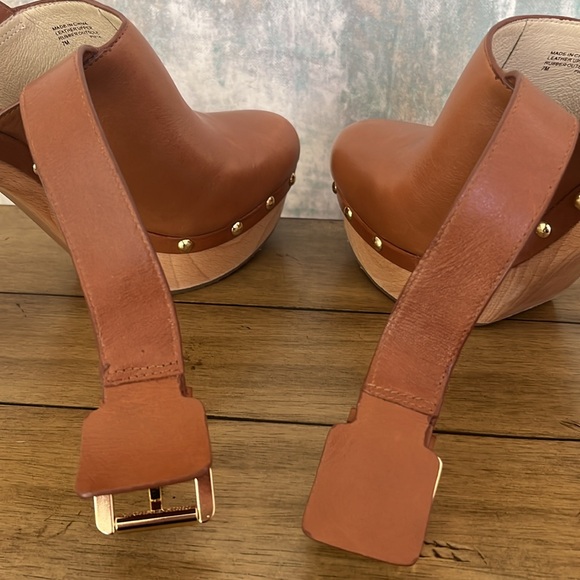 NWOT MICHAEL Michael Kors Adjustable Leather Studded Platform Slingback - Picture 8 of 11